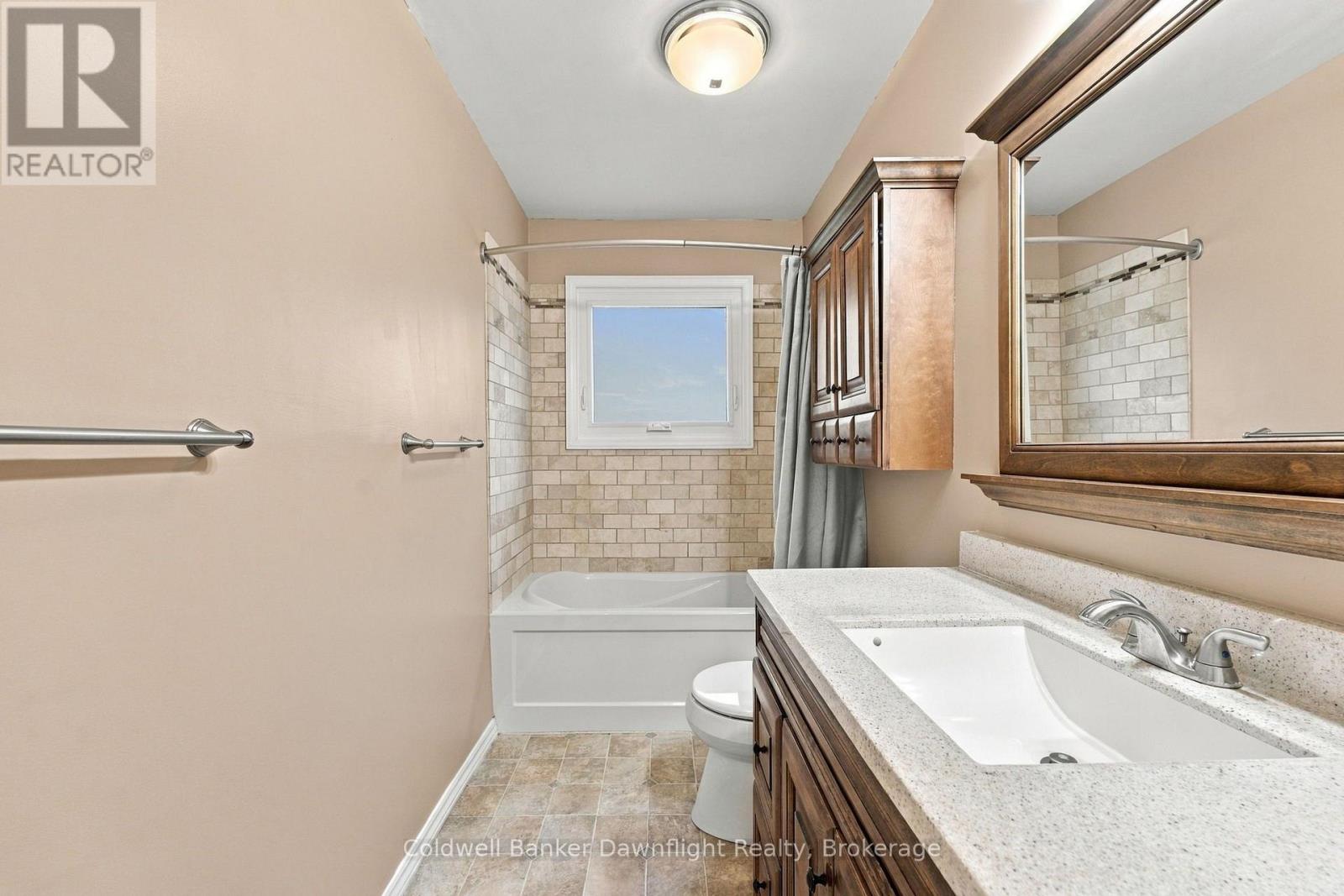 170 Jarvis Street S, Huron East, Ontario  N0K 1W0 - Photo 32 - X13812830