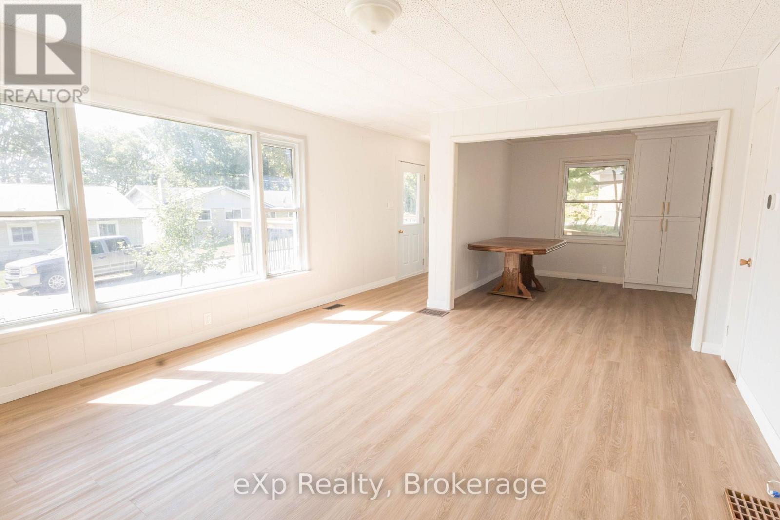 51 Wilson Street, Minto, Ontario  N0G 1Z0 - Photo 11 - X13812866