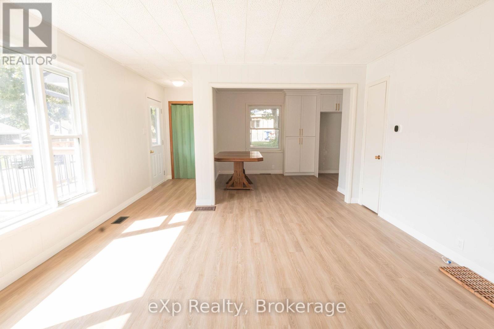 51 Wilson Street, Minto, Ontario  N0G 1Z0 - Photo 12 - X13812866