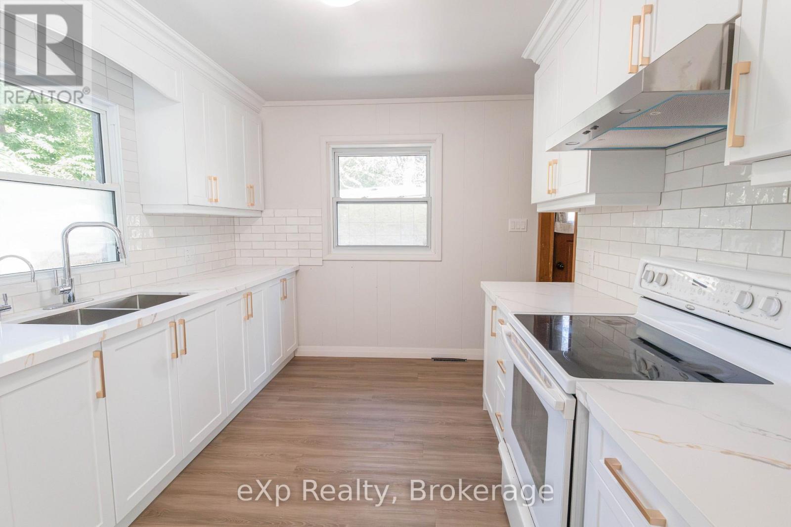 51 Wilson Street, Minto, Ontario  N0G 1Z0 - Photo 8 - X13812866