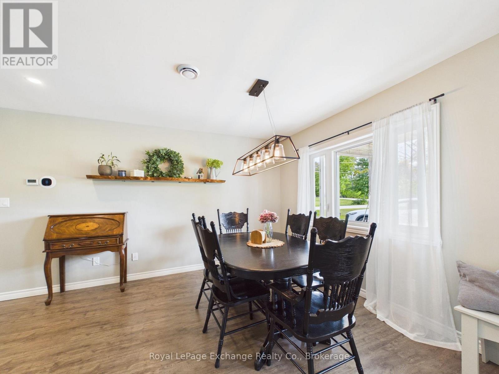 450 Ludgard Street, Huron-Kinloss, Ontario  N0G 2H0 - Photo 16 - X13812924