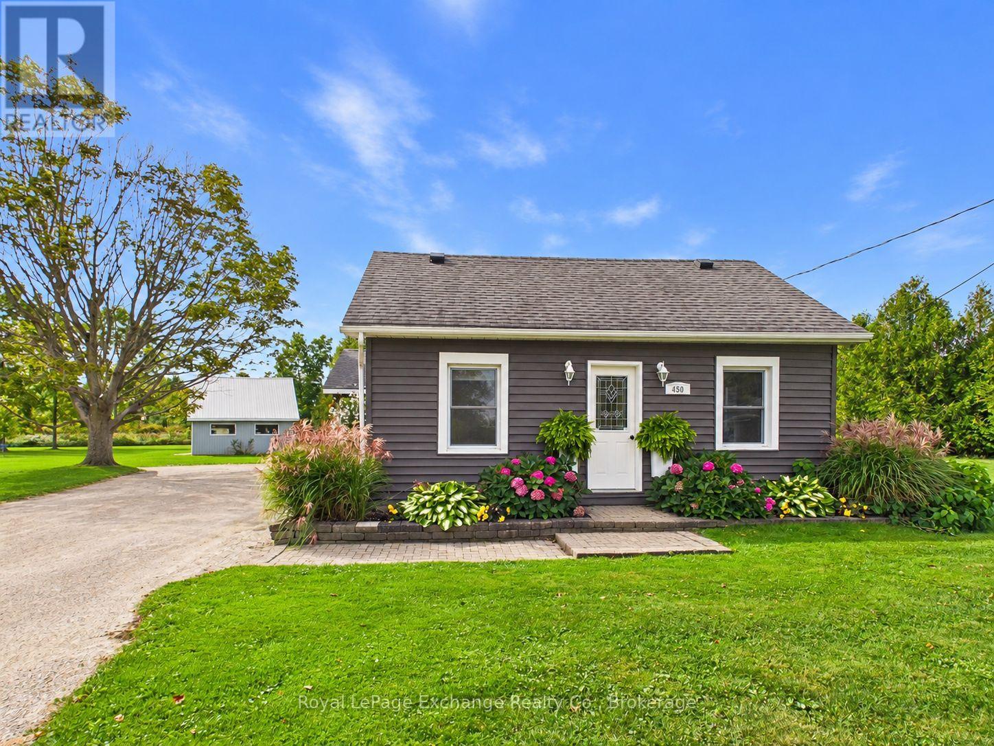 450 Ludgard Street, Huron-Kinloss, Ontario  N0G 2H0 - Photo 3 - X13812924