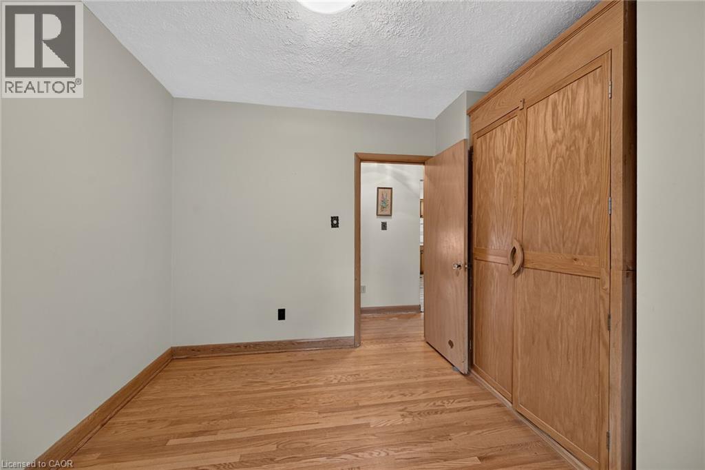390 East 37th Street, Hamilton, Ontario  L8V 4B8 - Photo 22 - 40863488