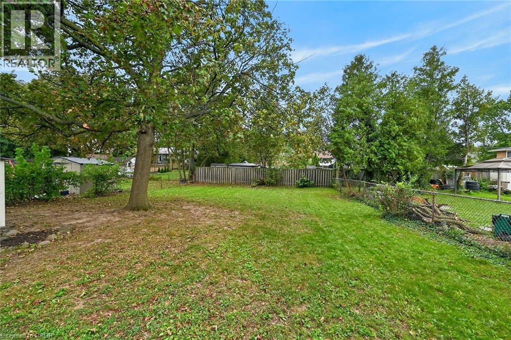 390 East 37th Street, Hamilton, Ontario  L8V 4B8 - Photo 38 - 40863488
