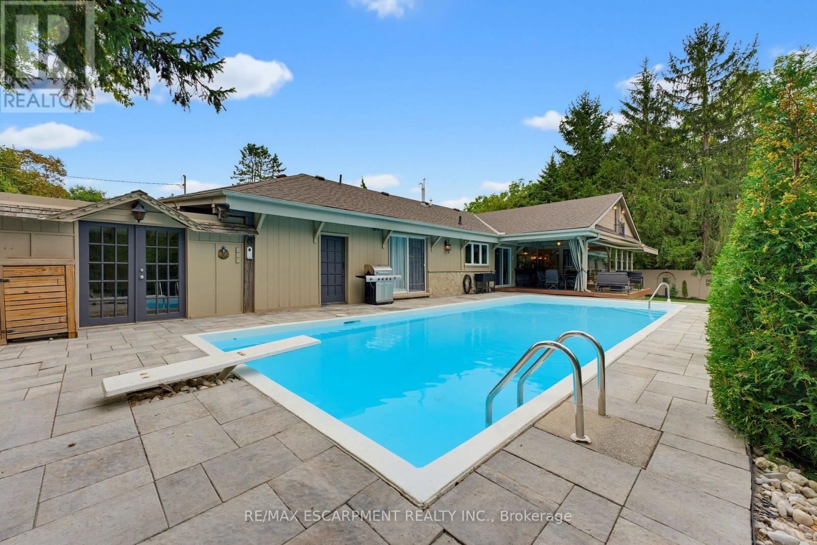 1316 Nevarc Drive, Burlington, Ontario  L7R 3X5 - Photo 20 - W13812812