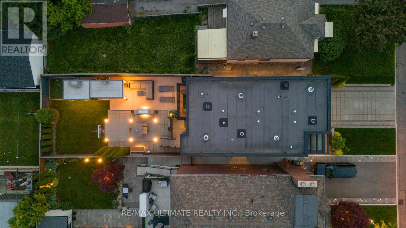 1139 Glengrove Avenue W, Toronto, Ontario  M6B 2K5 - Photo 44 - W13812816