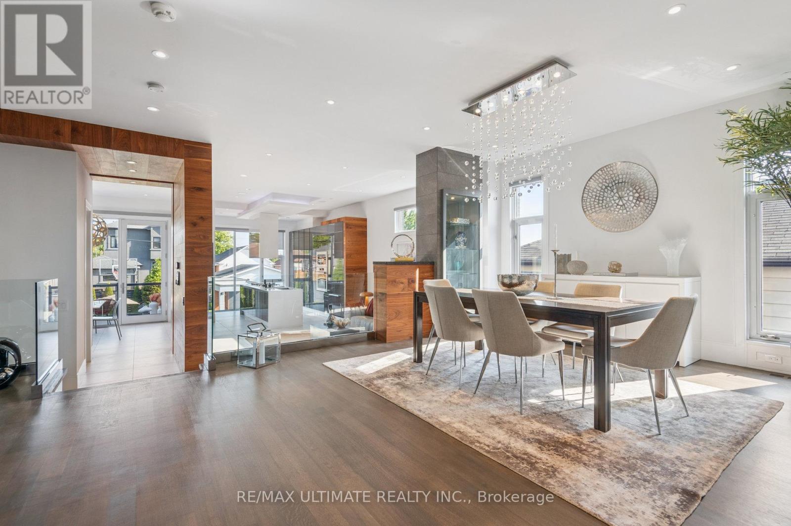 1139 Glengrove Avenue W, Toronto, Ontario  M6B 2K5 - Photo 7 - W13812820