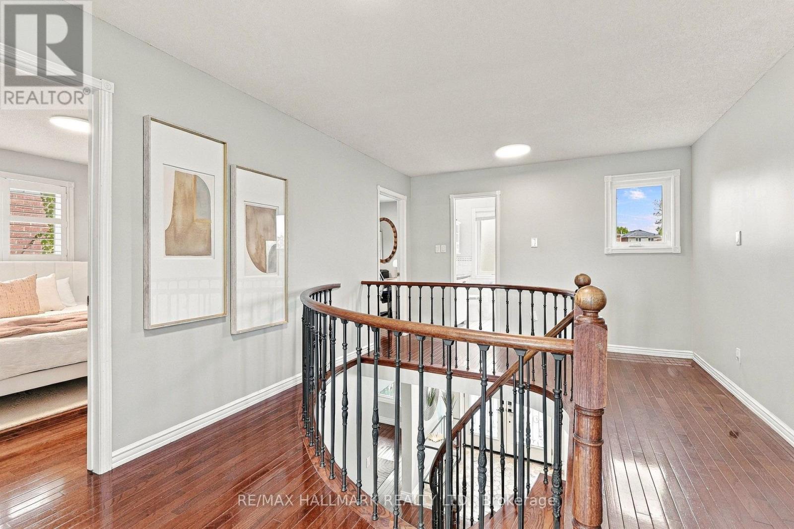1246 Winterbourne Drive, Oakville, Ontario  L6J 7G2 - Photo 20 - W13812844