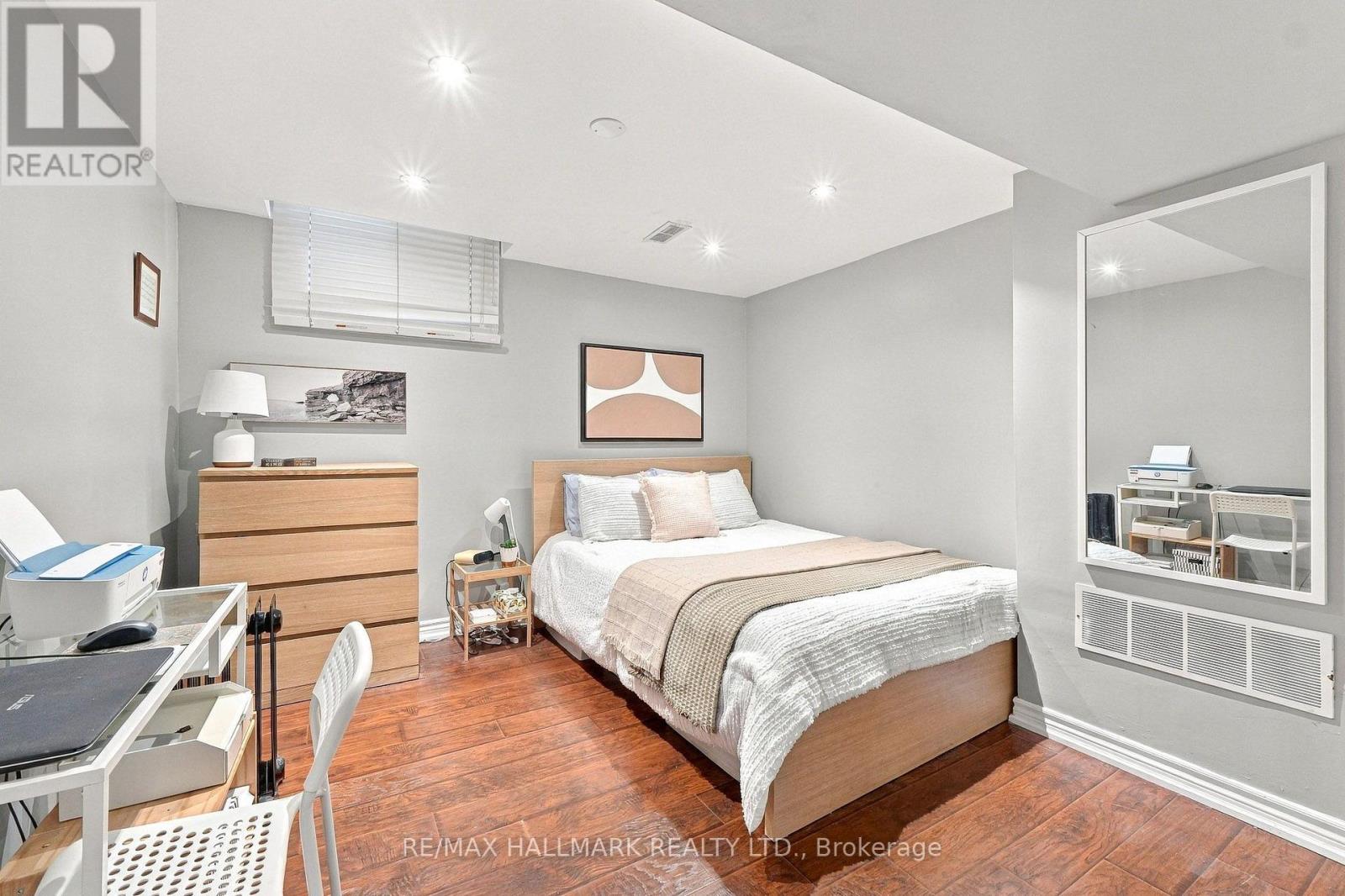 1246 Winterbourne Drive, Oakville, Ontario  L6J 7G2 - Photo 26 - W13812844