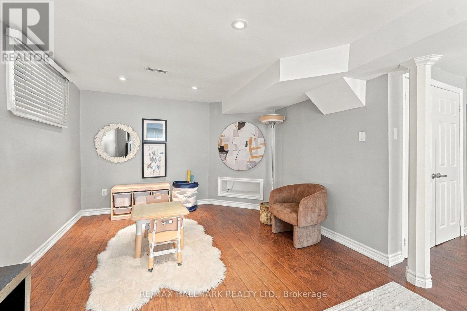 1246 Winterbourne Drive, Oakville, Ontario  L6J 7G2 - Photo 31 - W13812844
