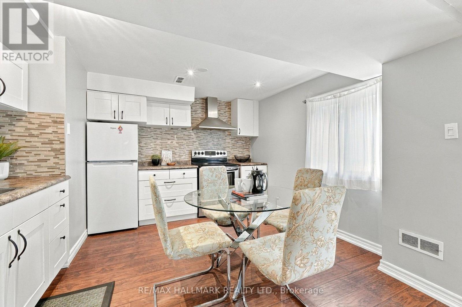1246 Winterbourne Drive, Oakville, Ontario  L6J 7G2 - Photo 33 - W13812844