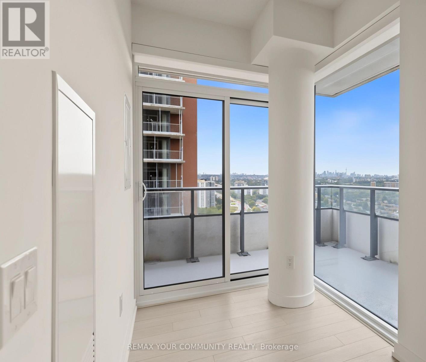 1913 - 4010 Eglinton Avenue W, Toronto, Ontario  M9A 0G5 - Photo 10 - W13812854
