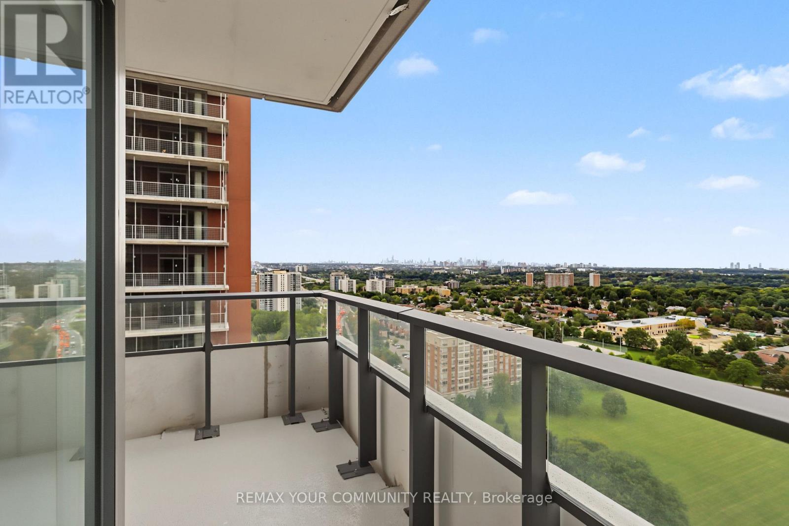 1913 - 4010 Eglinton Avenue W, Toronto, Ontario  M9A 0G5 - Photo 24 - W13812854