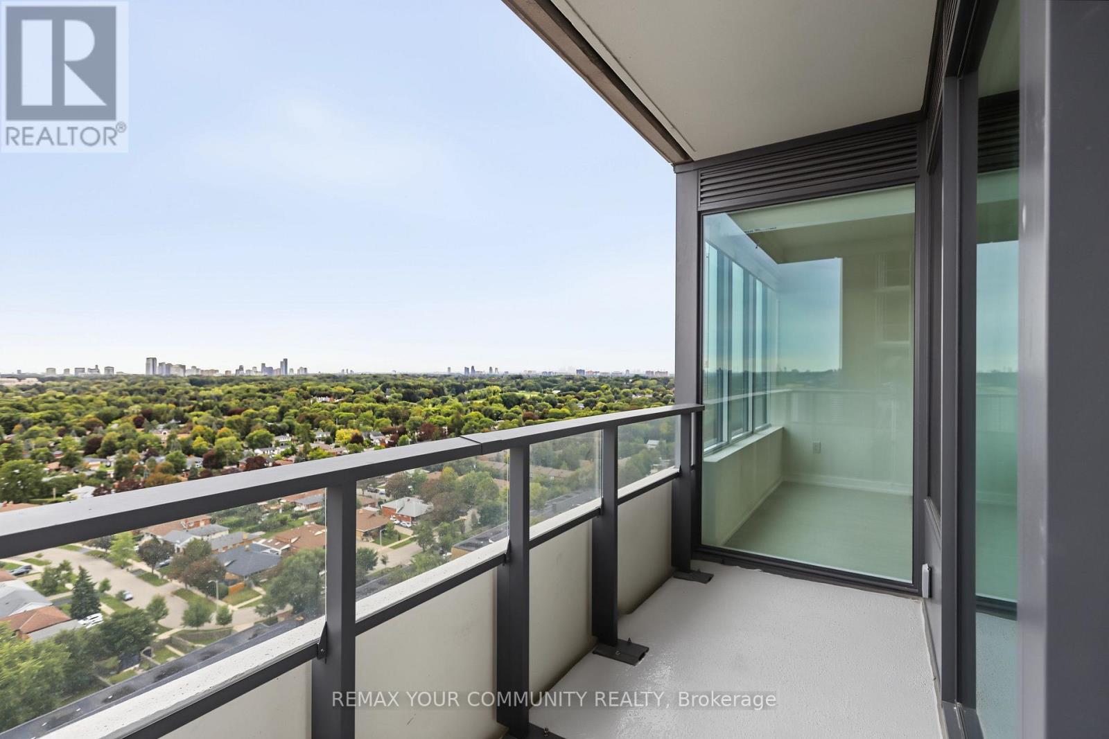 1913 - 4010 Eglinton Avenue W, Toronto, Ontario  M9A 0G5 - Photo 27 - W13812854