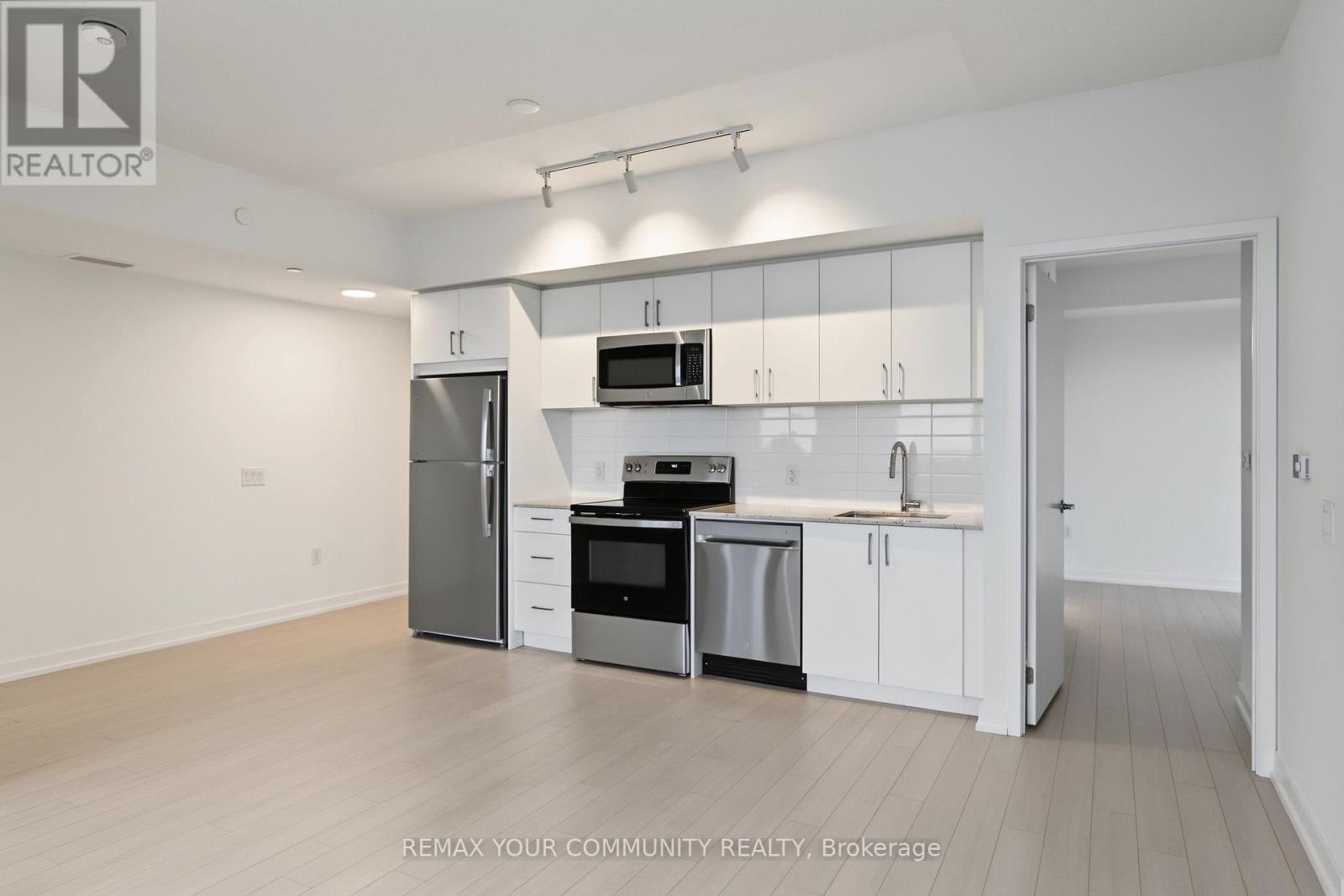 1913 - 4010 Eglinton Avenue W, Toronto, Ontario  M9A 0G5 - Photo 8 - W13812854