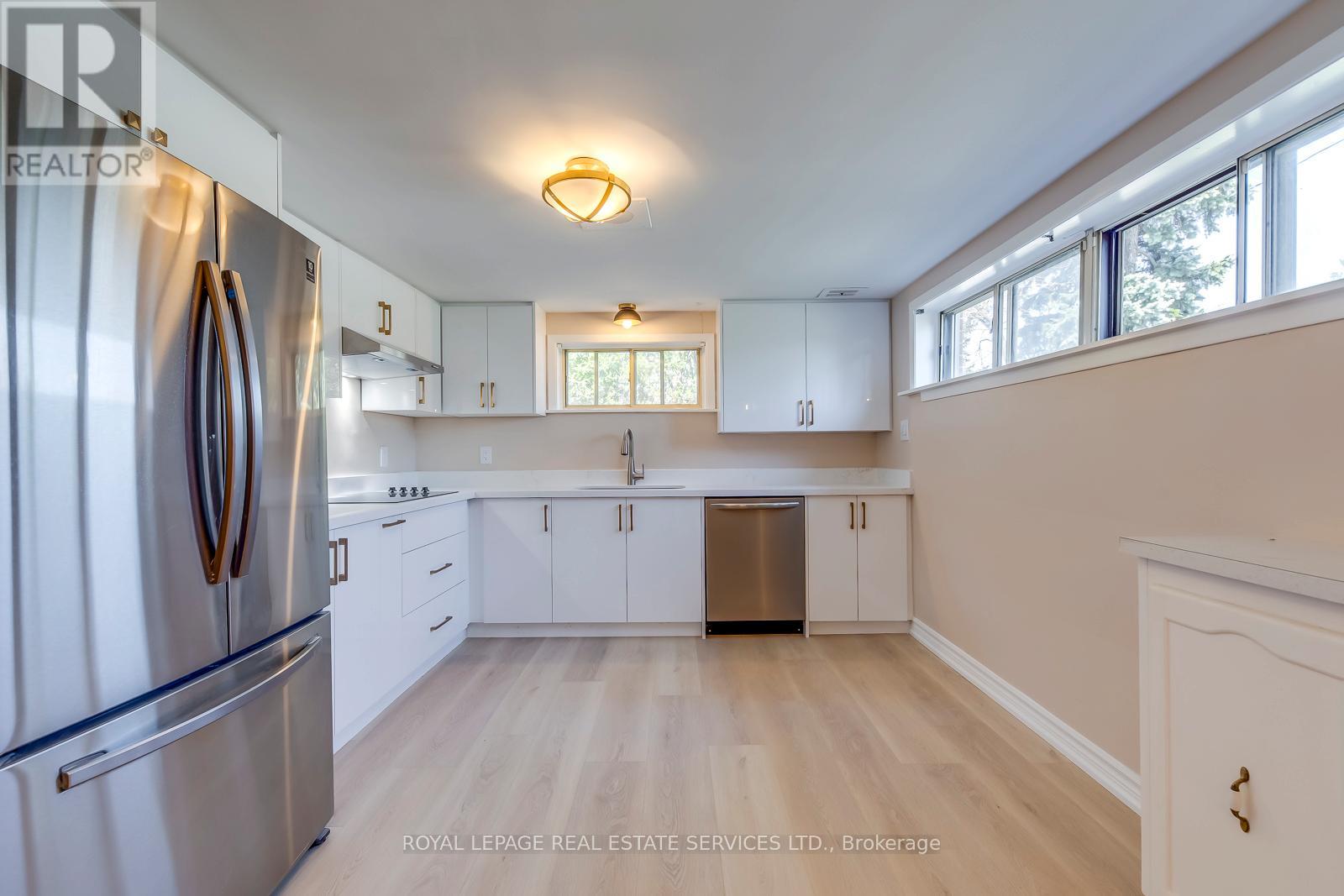 Bsmt - 383 Wentworth Street, Oakville, Ontario  L6K 1X1 - Photo 3 - W13812882