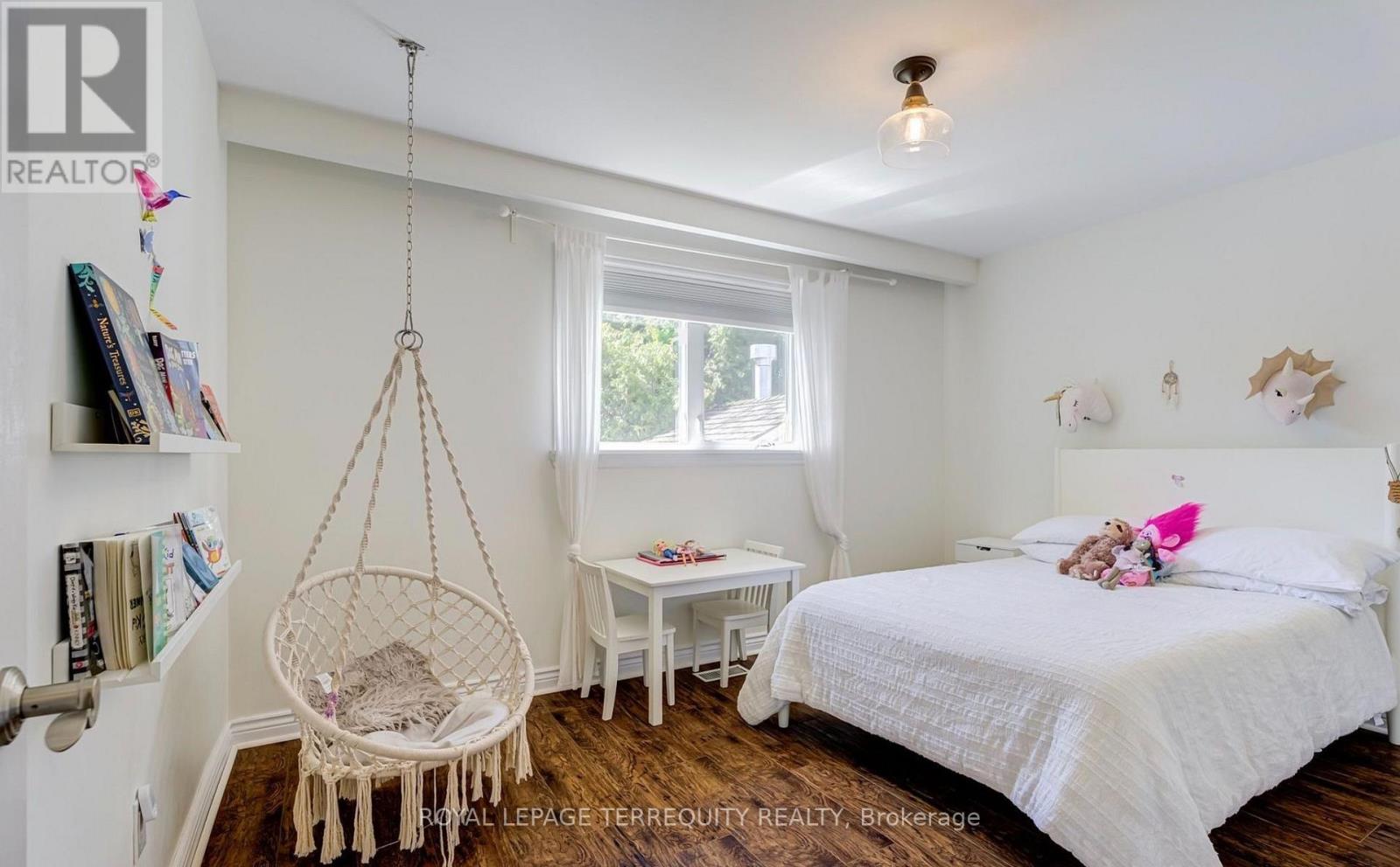 2474 Yarmouth Crescent, Oakville, Ontario  L6L 2M8 - Photo 10 - W13812928