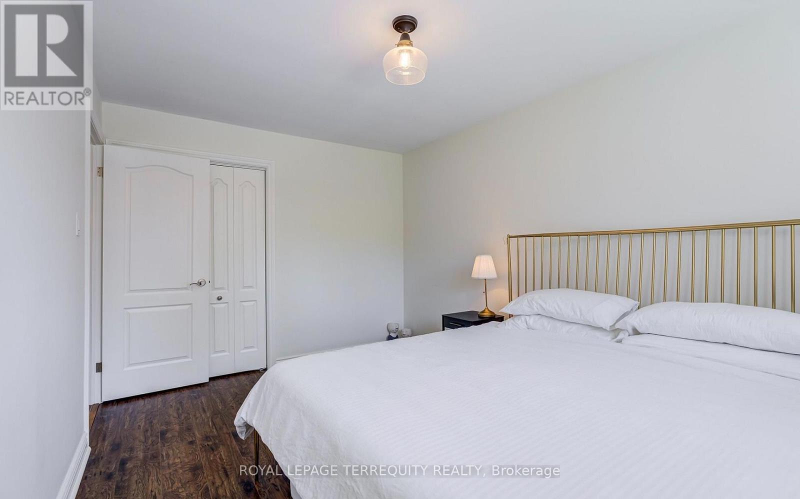 2474 Yarmouth Crescent, Oakville, Ontario  L6L 2M8 - Photo 13 - W13812928