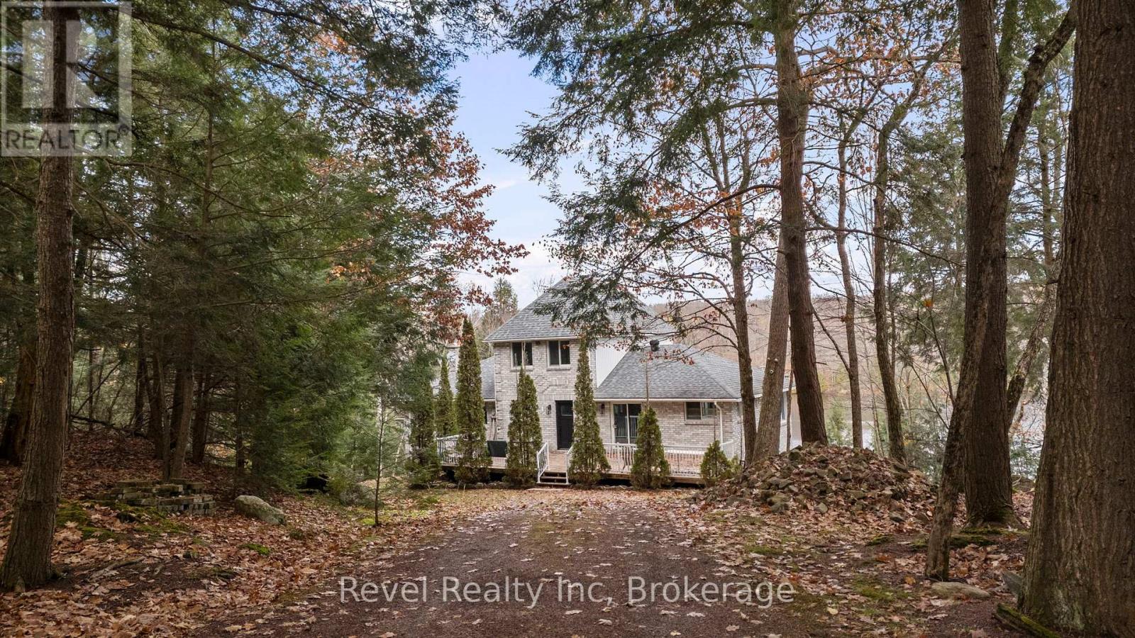 75 Silver Point Drive, Seguin, Ontario  P2A 2W8 - Photo 3 - X12927730