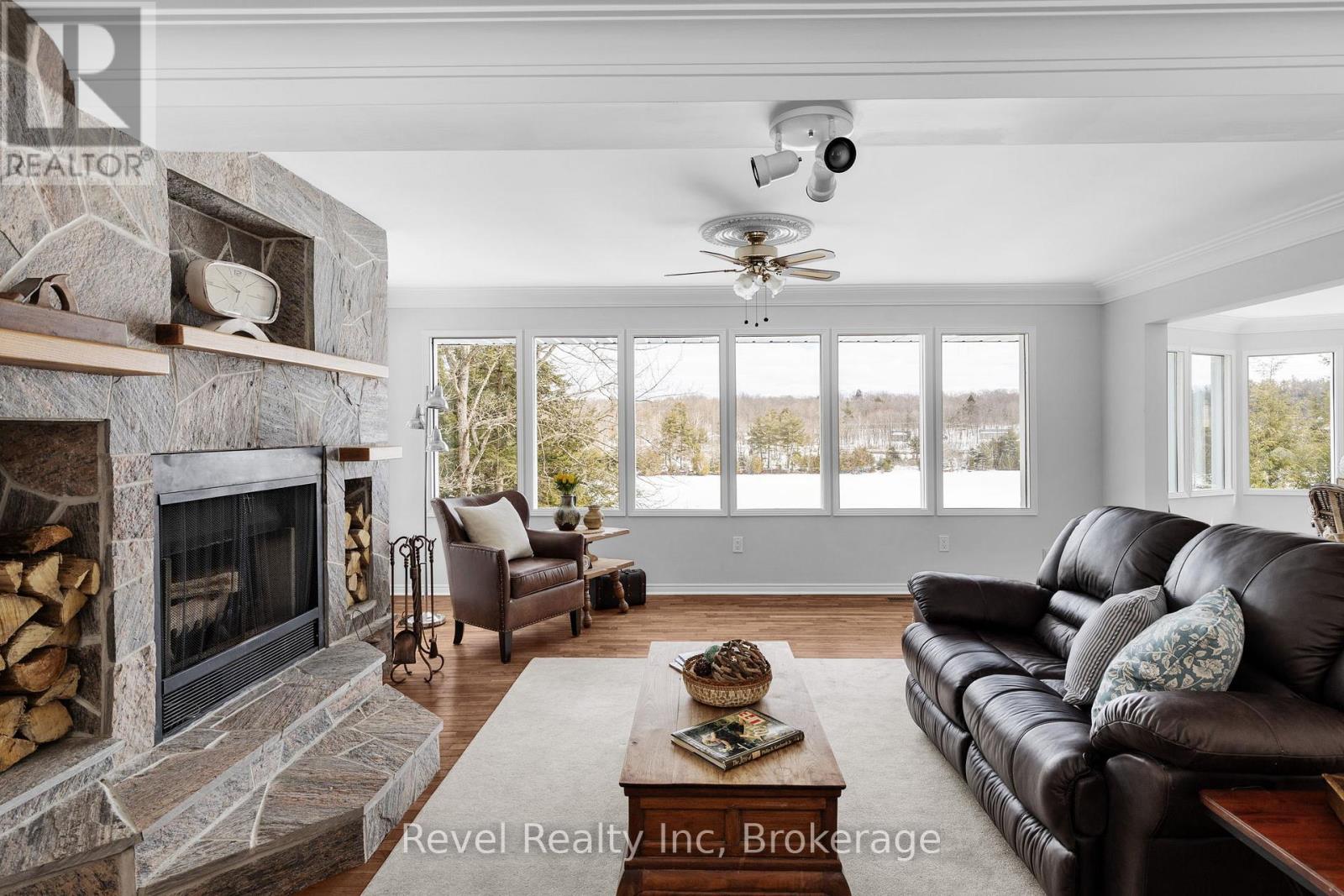 75 Silver Point Drive, Seguin, Ontario  P2A 2W8 - Photo 8 - X12927730