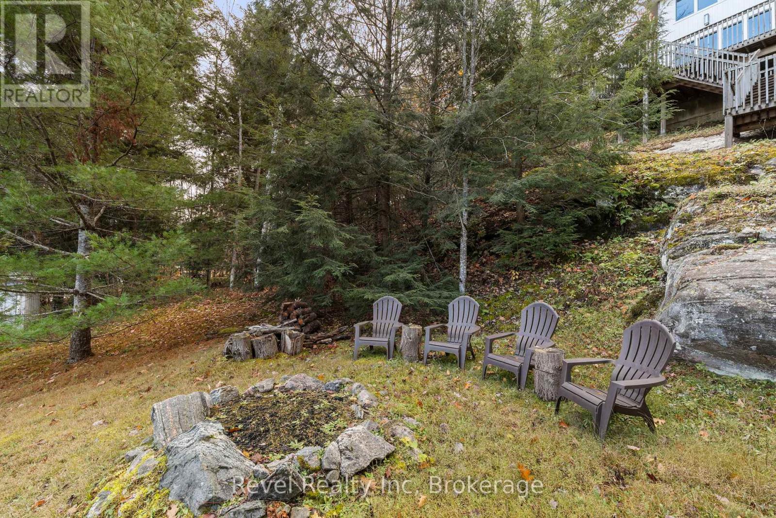 75 Silver Point Drive, Seguin, Ontario  P2A 2W8 - Photo 4 - X12927730