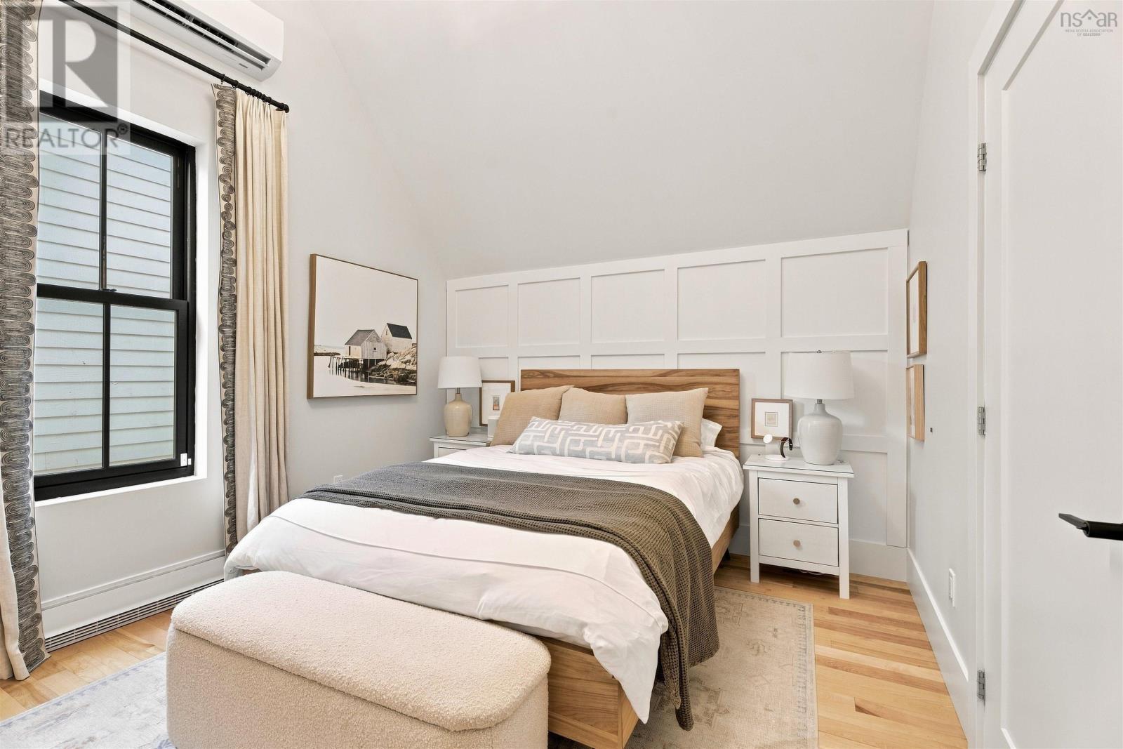 5675 Stanley Street photo 32