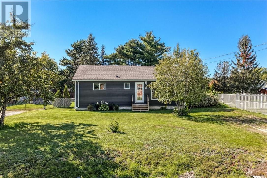 21 Roberta Avenue, Dowling, Ontario  P0M 1R0 - Photo 13 - 2130505