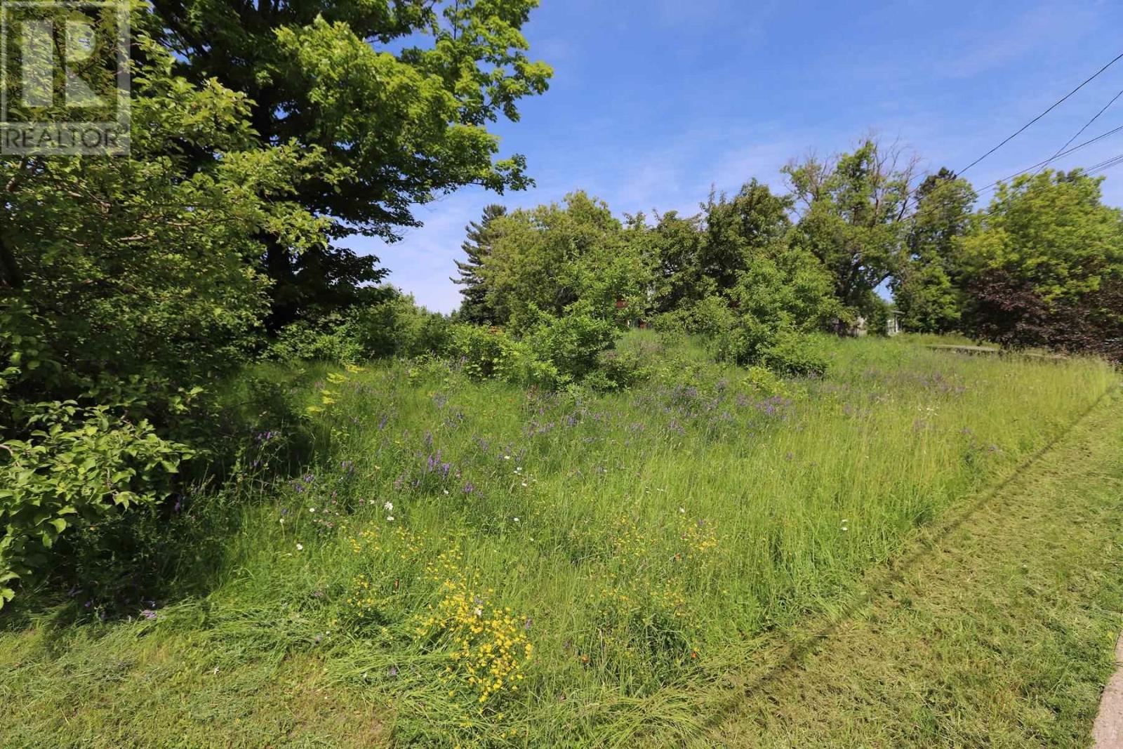 1051 Peoples Rd, Sault Ste. Marie, Ontario  P6C 3W3 - Photo 12 - SM260760