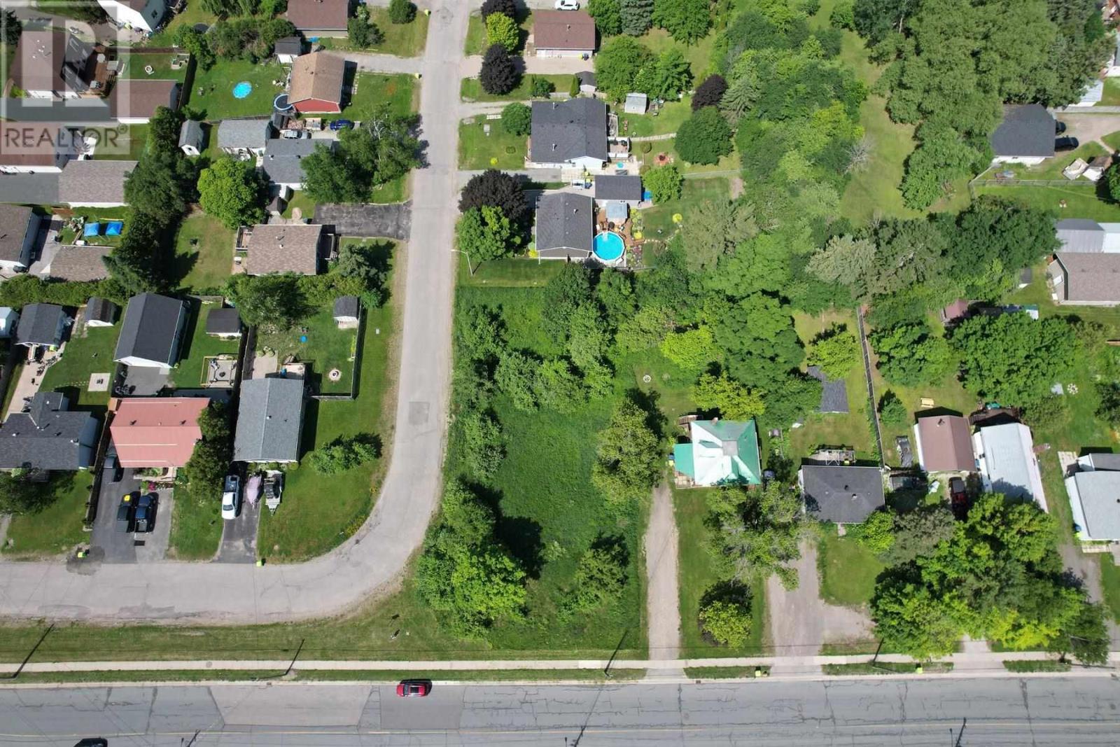 16 Hillside Dr, Sault Ste. Marie, Ontario  P6C 3W3 - Photo 6 - SM260762