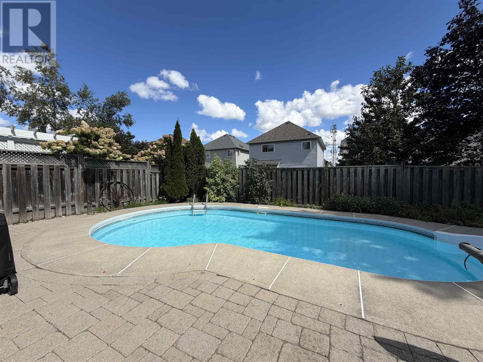 440 Whitby Shores Greenway photo 48
