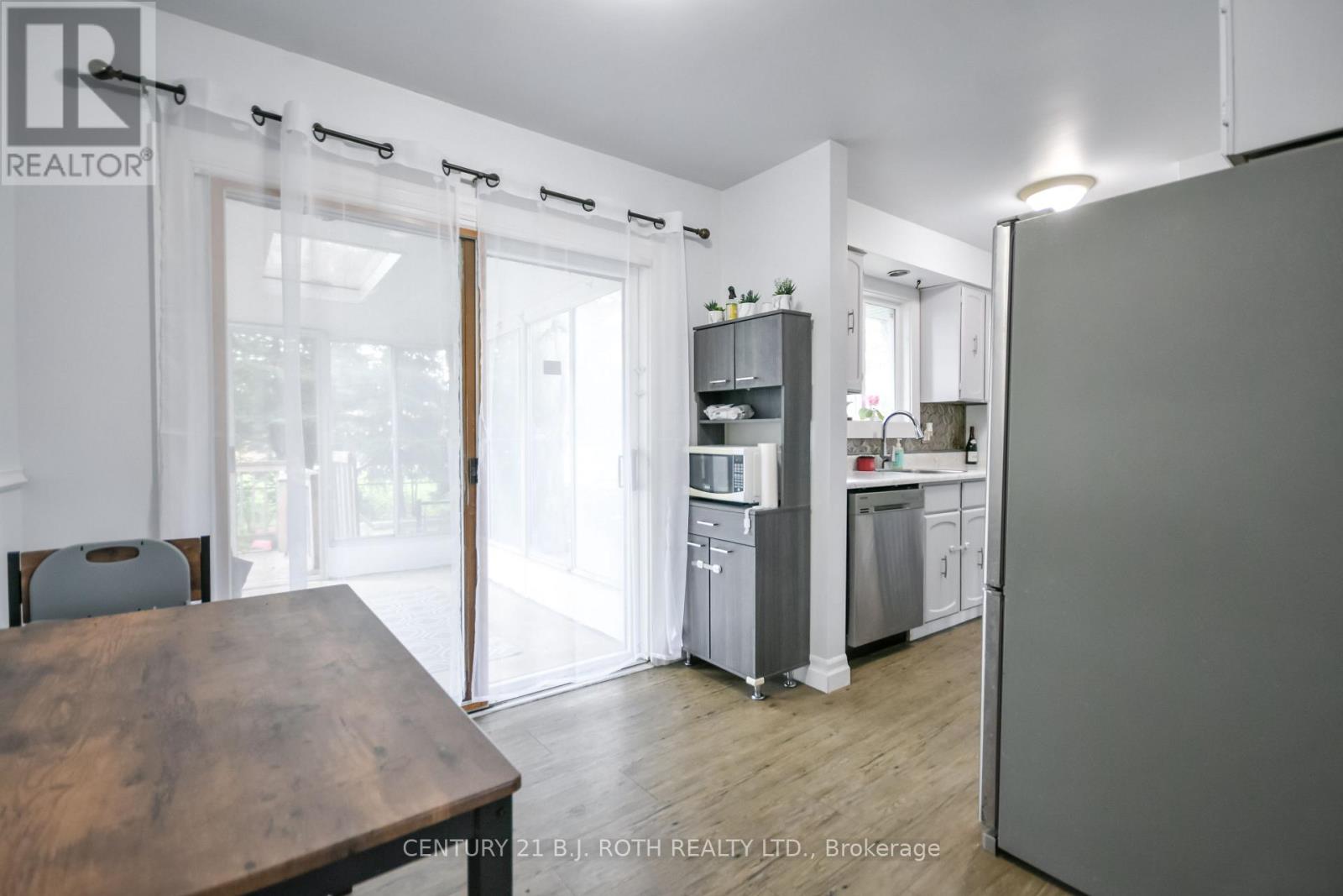 5 East Gate, Barrie, Ontario  L4M 2V9 - Photo 11 - S13786942