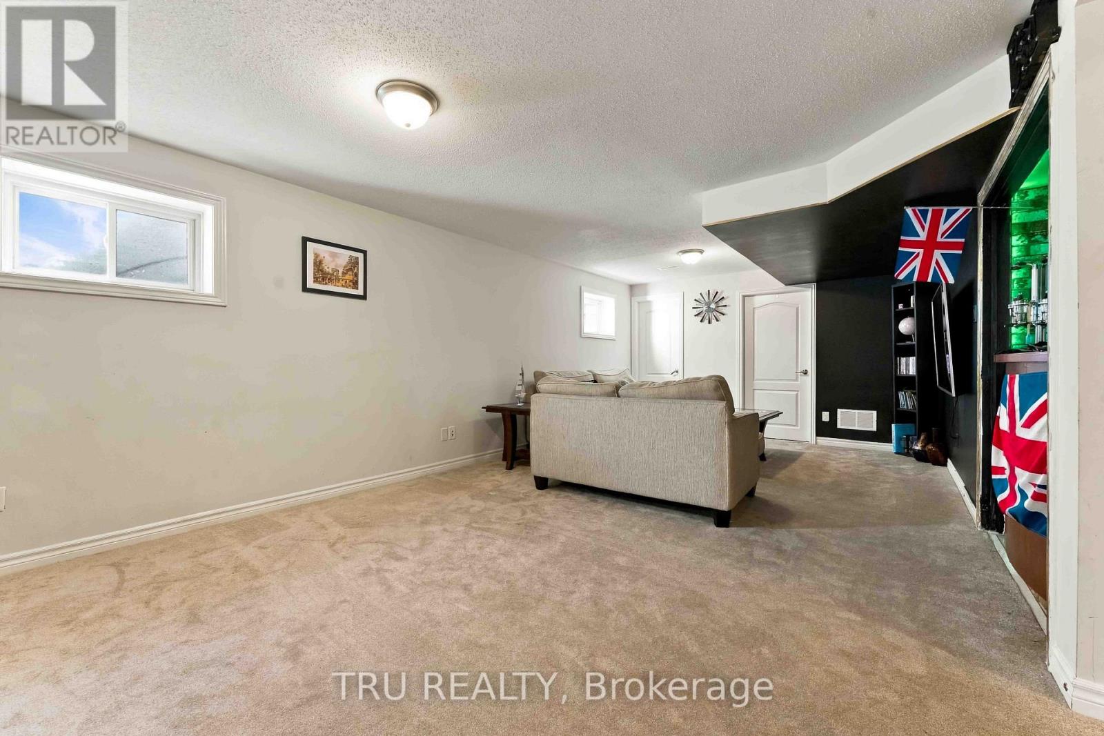 357 Lamarche Avenue, Ottawa, Ontario  K1W 0N2 - Photo 40 - X13781000