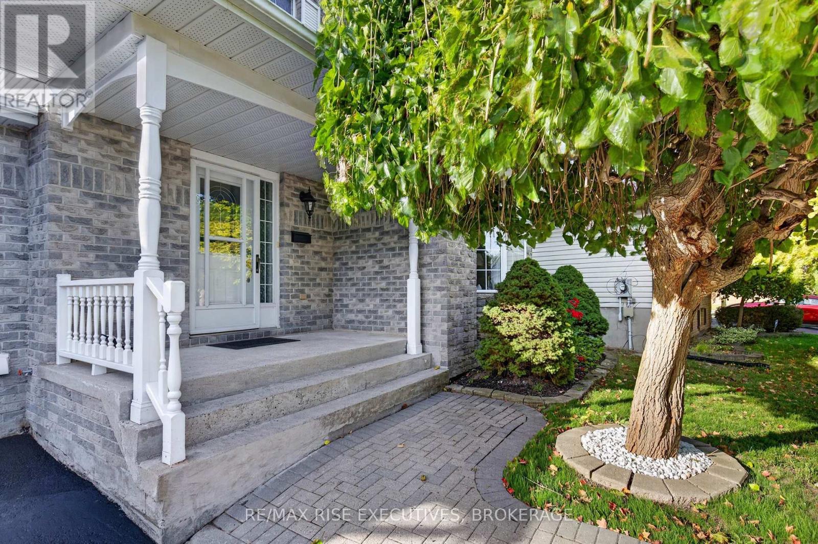 947 Prestwick Crescent, Kingston, Ontario  K7M 8G7 - Photo 4 - X13813030