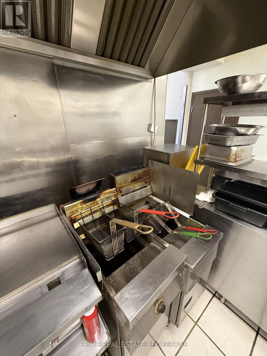 3 - 1426 Fanshawe Park Road W, London North, Ontario  N6G 0A4 - Photo 18 - X13812946