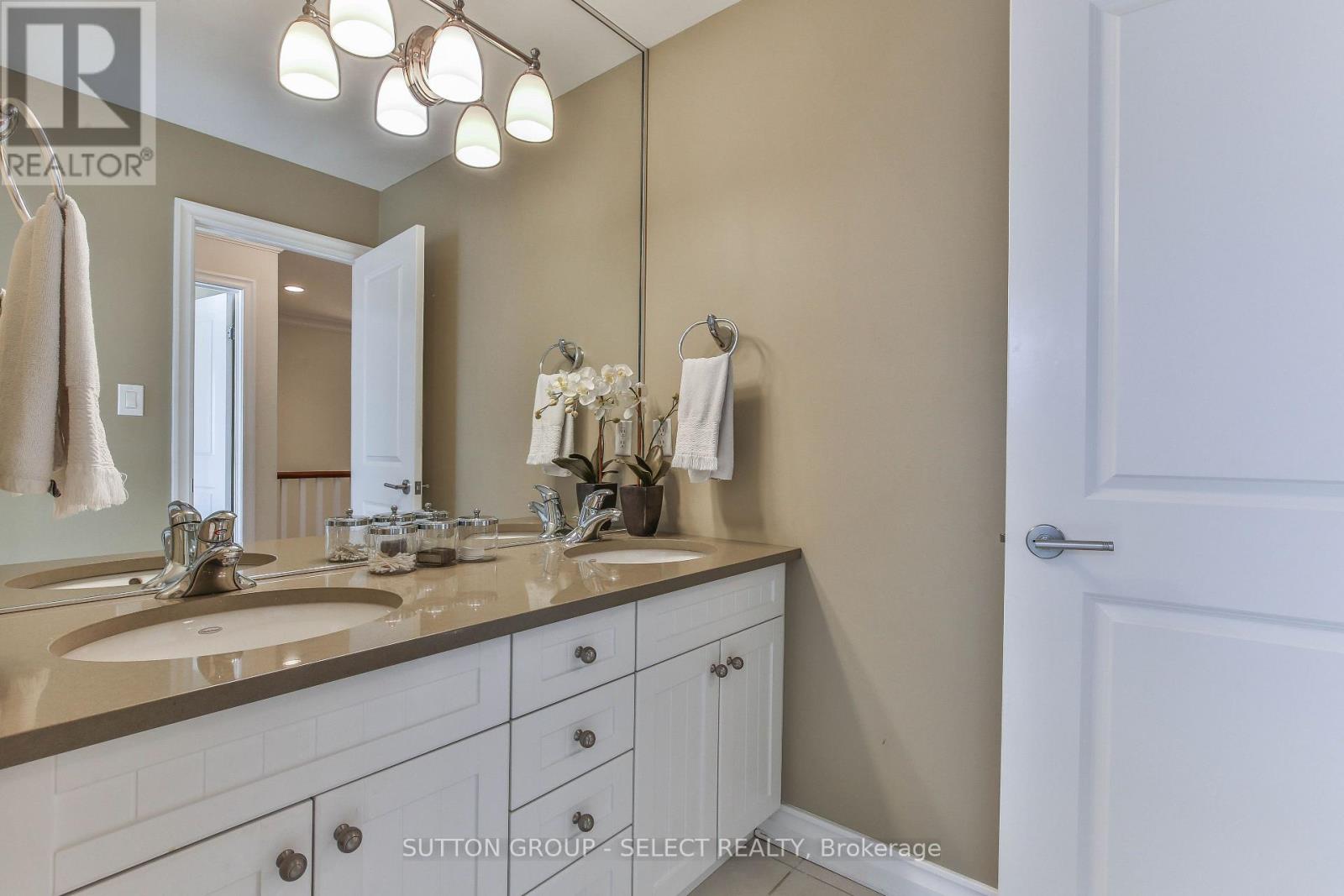 1940 Riverbend Road, London South, Ontario  N6K 0A2 - Photo 32 - X13812968