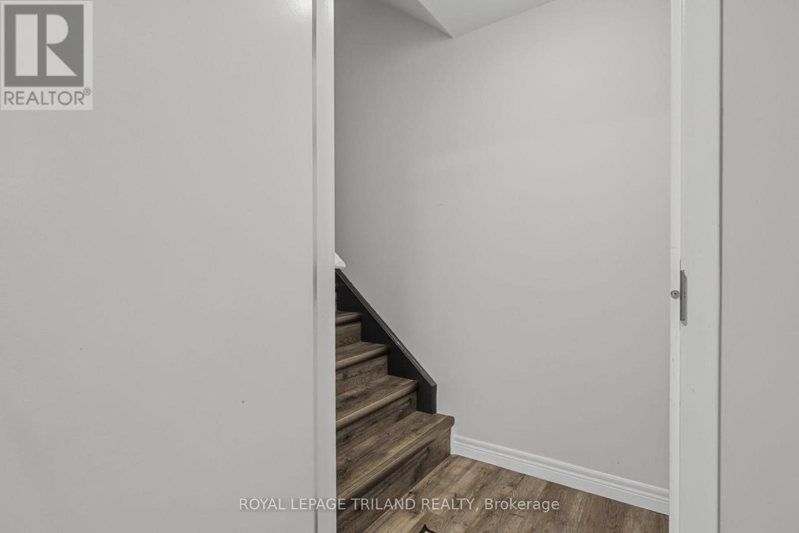 Lower - 4 Emery Street W, London South, Ontario  N6J 1P9 - Photo 4 - X13813022