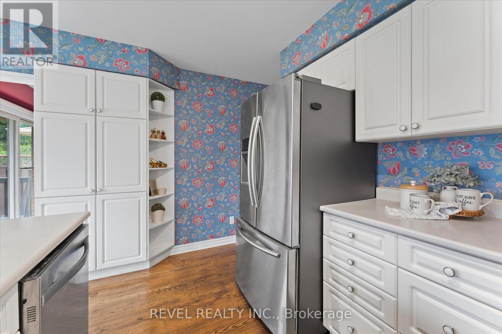 51 Napoleon Drive N, London East, Ontario  N5V 4A9 - Photo 13 - X13813302