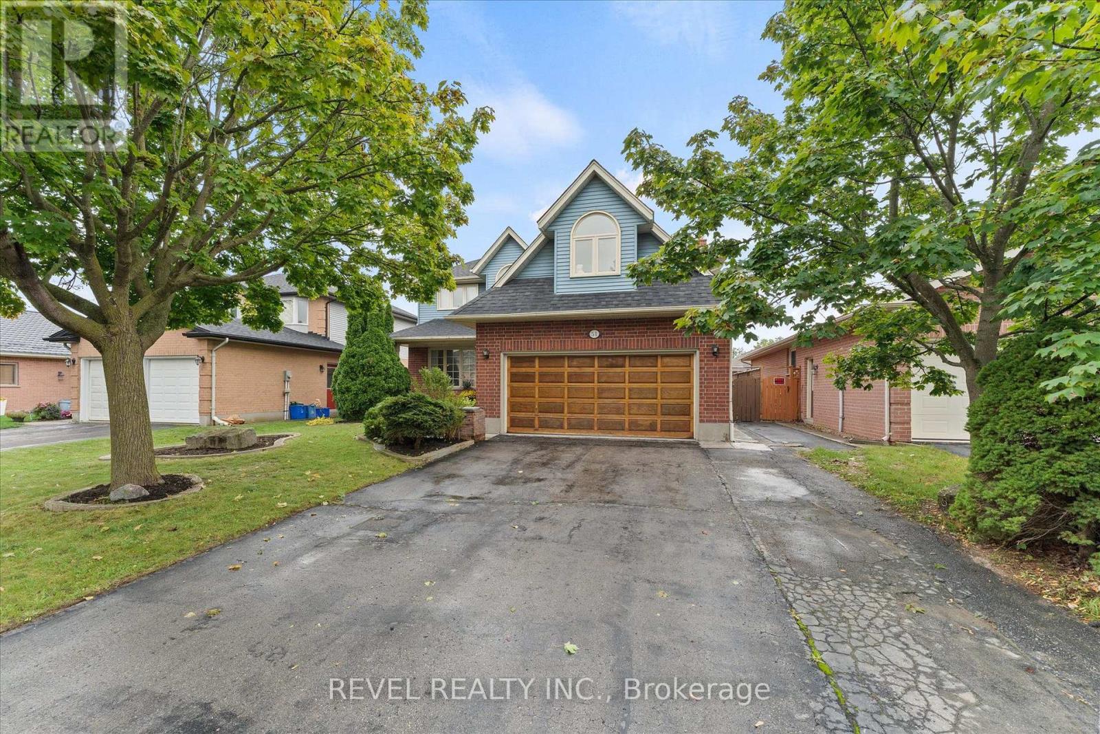 51 Napoleon Drive N, London East, Ontario  N5V 4A9 - Photo 3 - X13813302