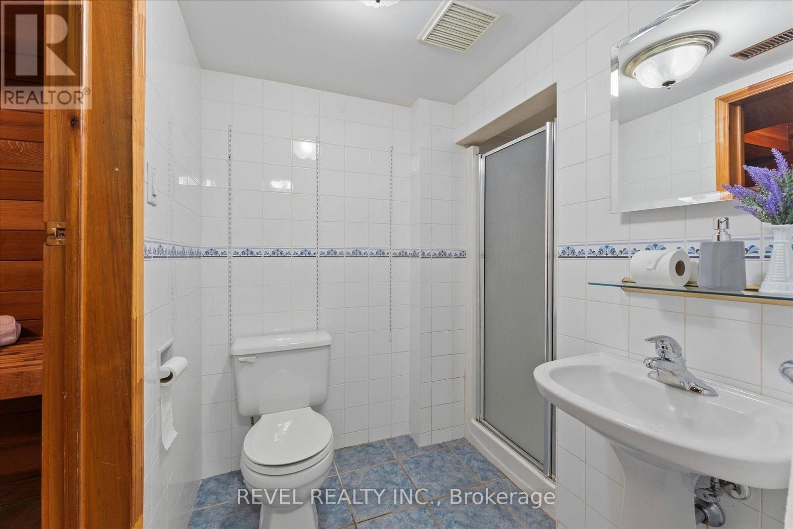 51 Napoleon Drive N, London East, Ontario  N5V 4A9 - Photo 35 - X13813302