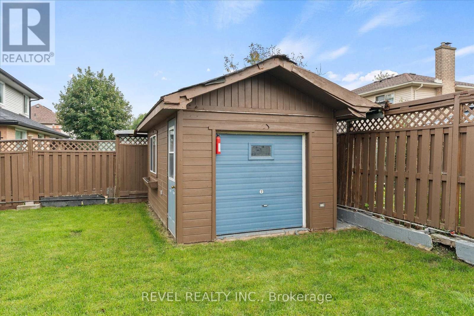 51 Napoleon Drive N, London East, Ontario  N5V 4A9 - Photo 42 - X13813302