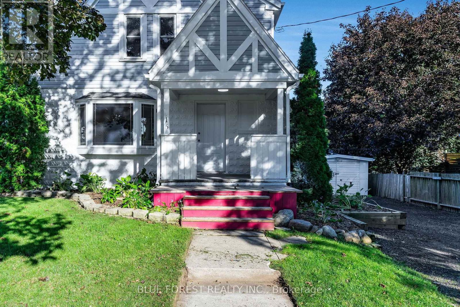 16 York Street E, Chatham-Kent, Ontario  N0P 2C0 - Photo 3 - X13813318