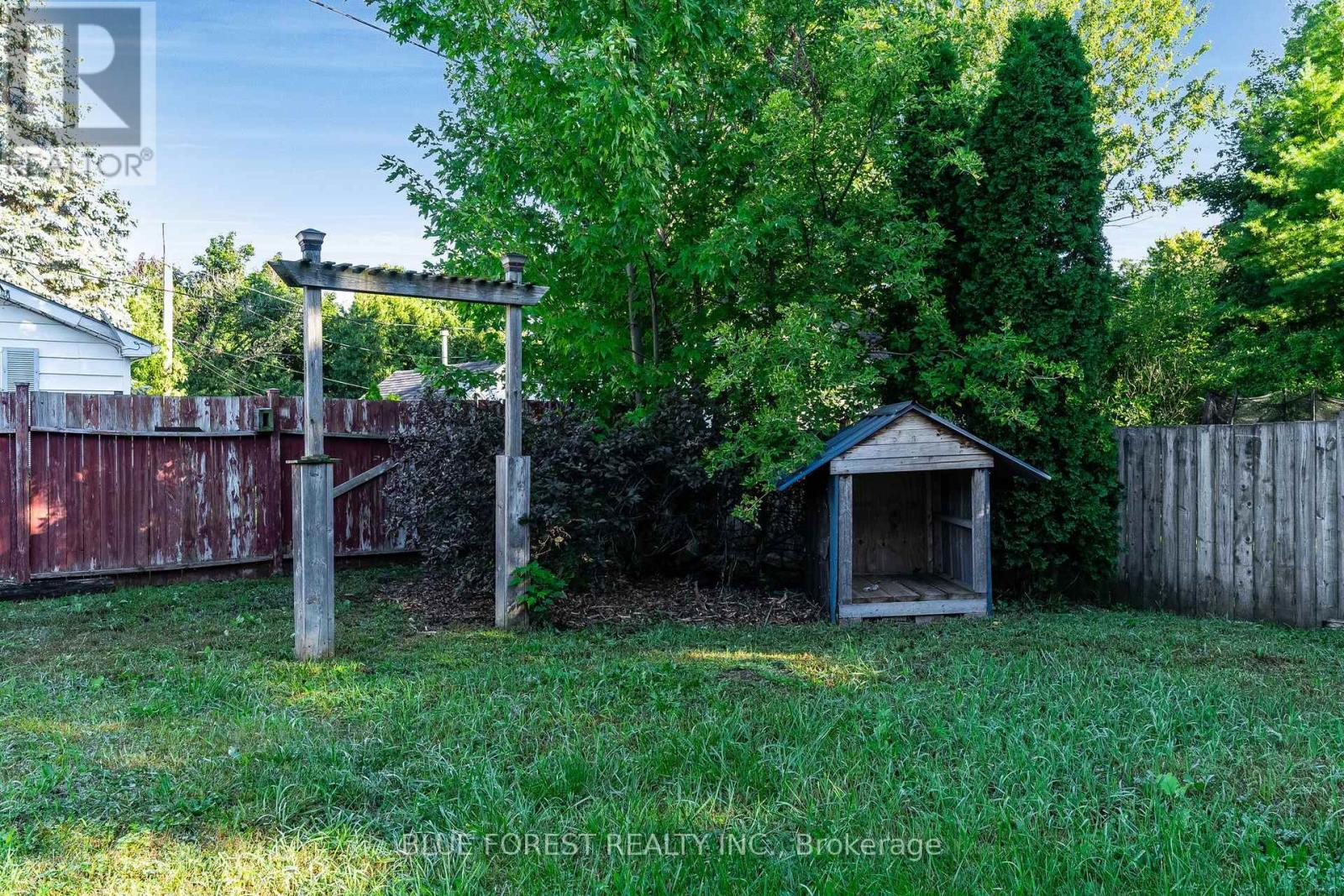 16 York Street E, Chatham-Kent, Ontario  N0P 2C0 - Photo 34 - X13813318