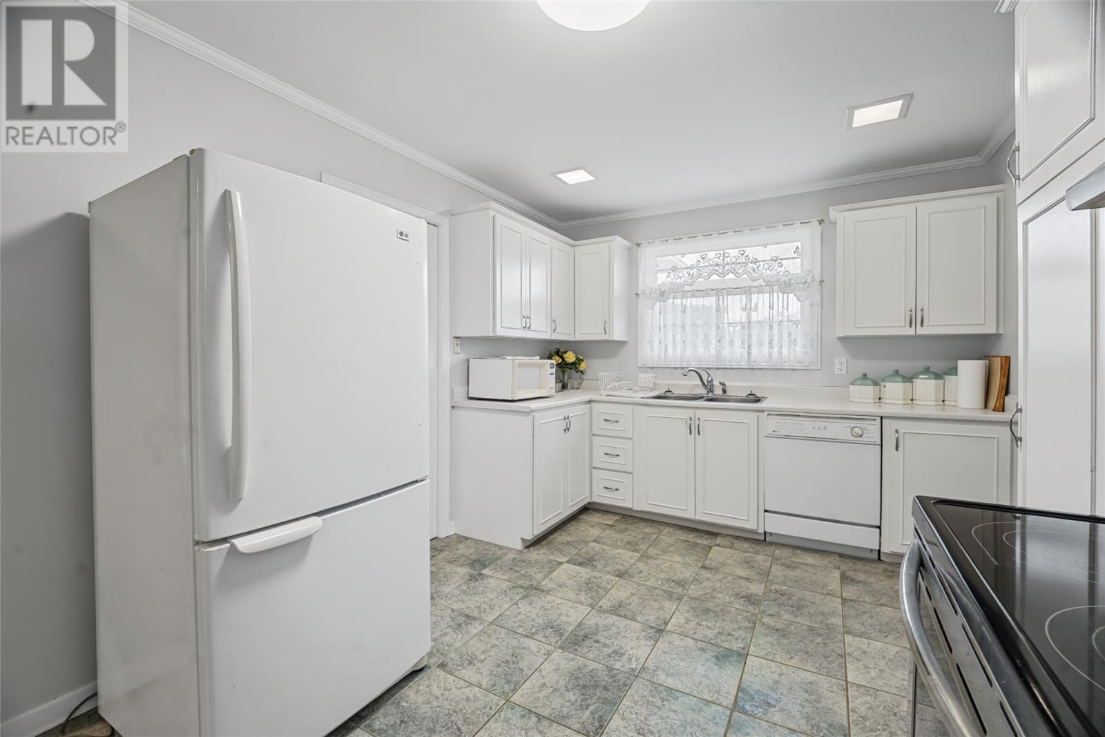 2 Bally Haly Place, St. John's, Newfoundland & Labrador  A1A 2B4 - Photo 12 - 1303476