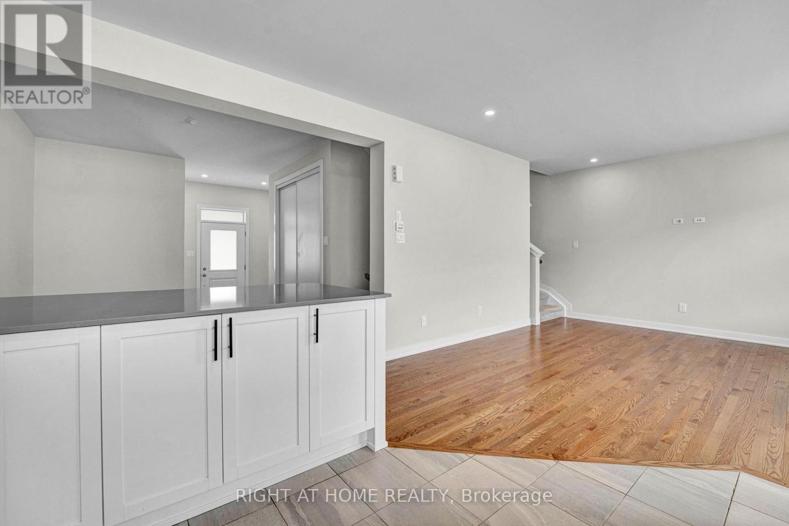 4146 Obsidian Street, Ottawa, Ontario  K2J 6X6 - Photo 13 - X13813050