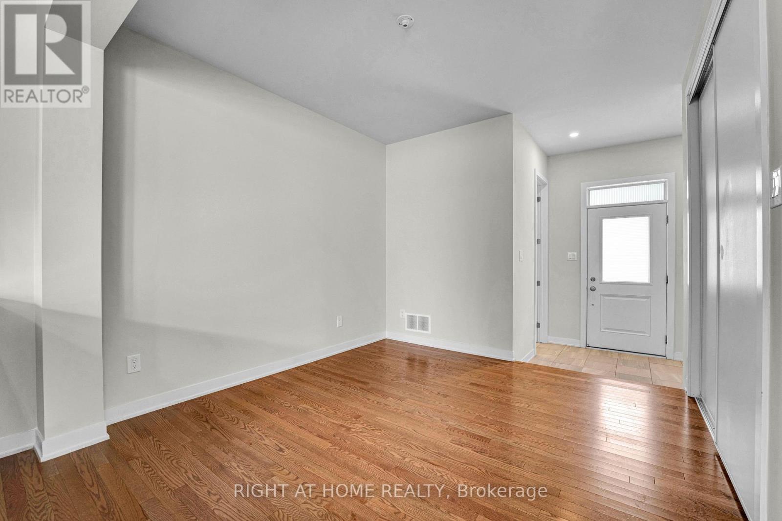 4146 Obsidian Street, Ottawa, Ontario  K2J 6X6 - Photo 9 - X13813050