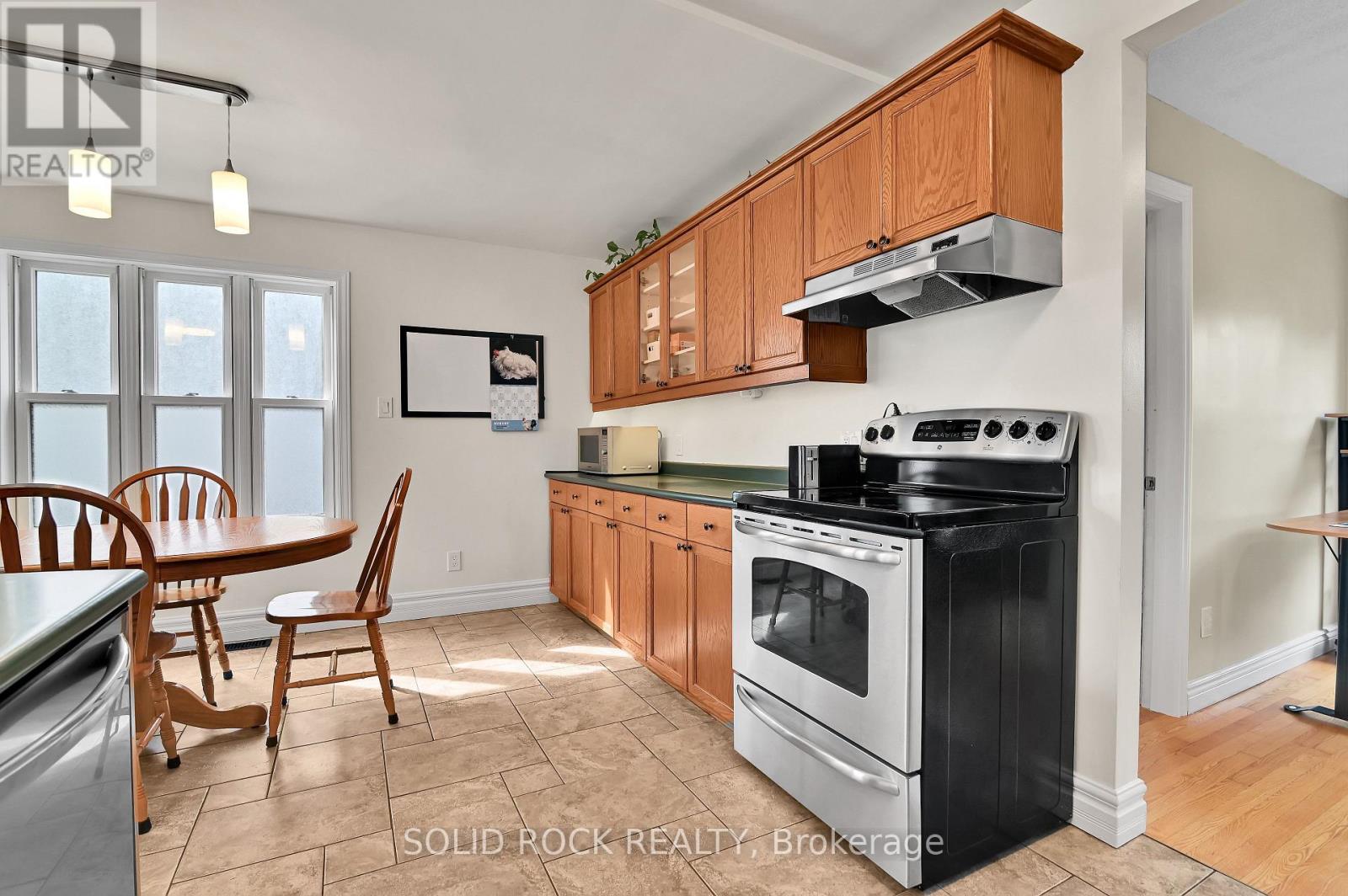 253 Cote-Royale Crescent, Ottawa, Ontario  K1E 3L4 - Photo 12 - X13813228