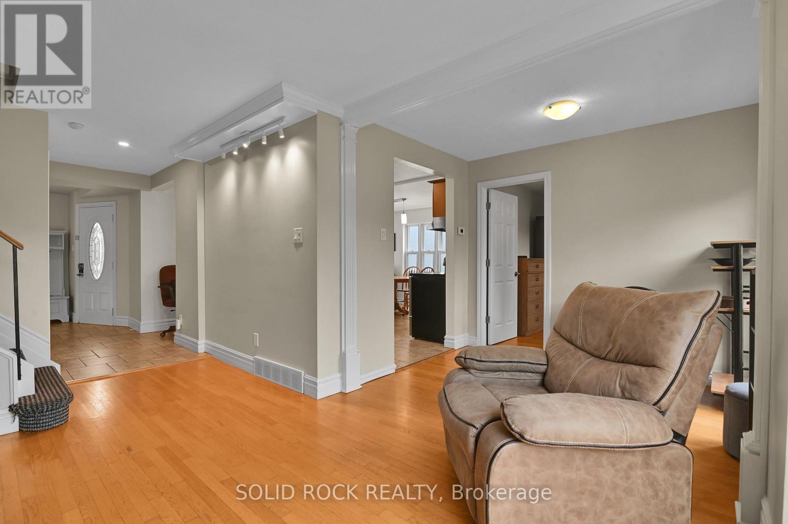 253 Cote-Royale Crescent, Ottawa, Ontario  K1E 3L4 - Photo 17 - X13813228
