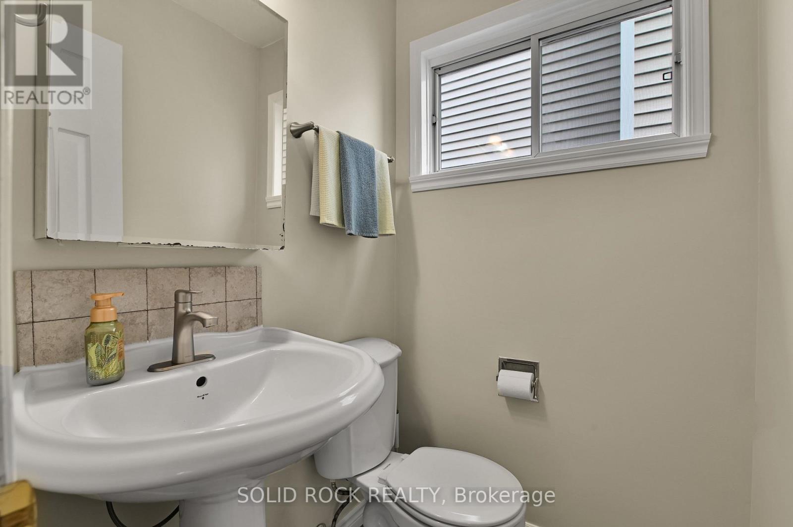 253 Cote-Royale Crescent, Ottawa, Ontario  K1E 3L4 - Photo 18 - X13813228