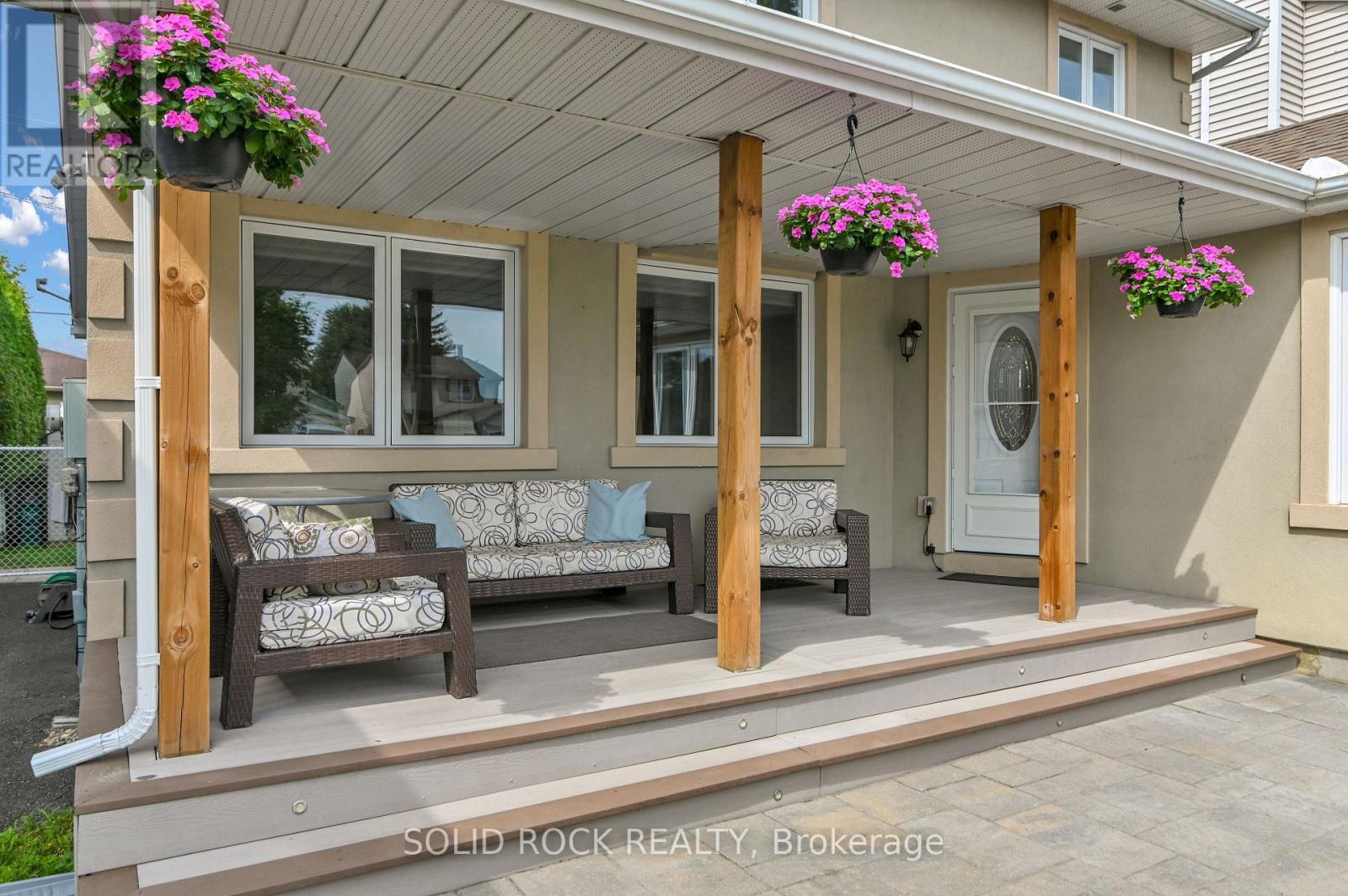 253 Cote-Royale Crescent, Ottawa, Ontario  K1E 3L4 - Photo 2 - X13813228
