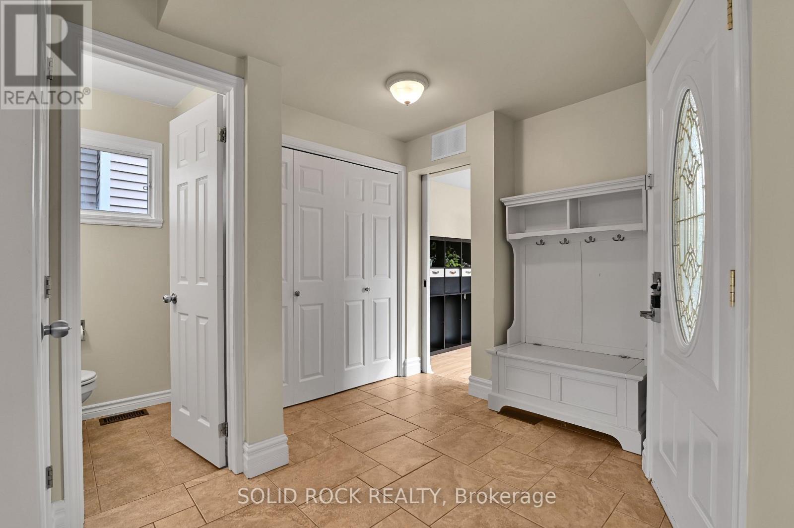 253 Cote-Royale Crescent, Ottawa, Ontario  K1E 3L4 - Photo 5 - X13813228